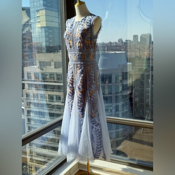 🆕 BRONX & BANCO 🧿 NWOT Violet Flared Embroidered Mesh Midi Dress, Sz M US 6 - Picture 3 of 16